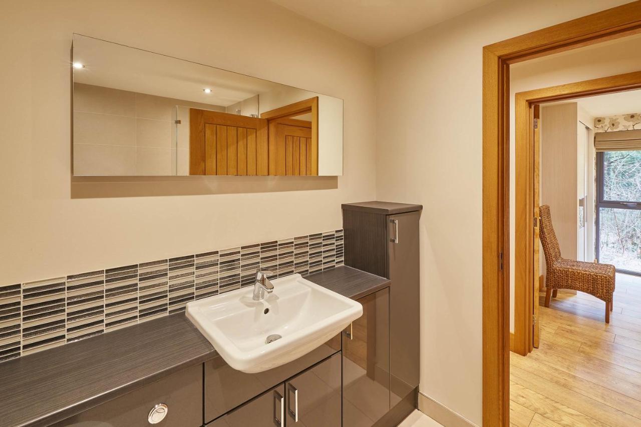 Host & Stay - Simon Howe Lodge วิทบี ภายนอก รูปภาพ